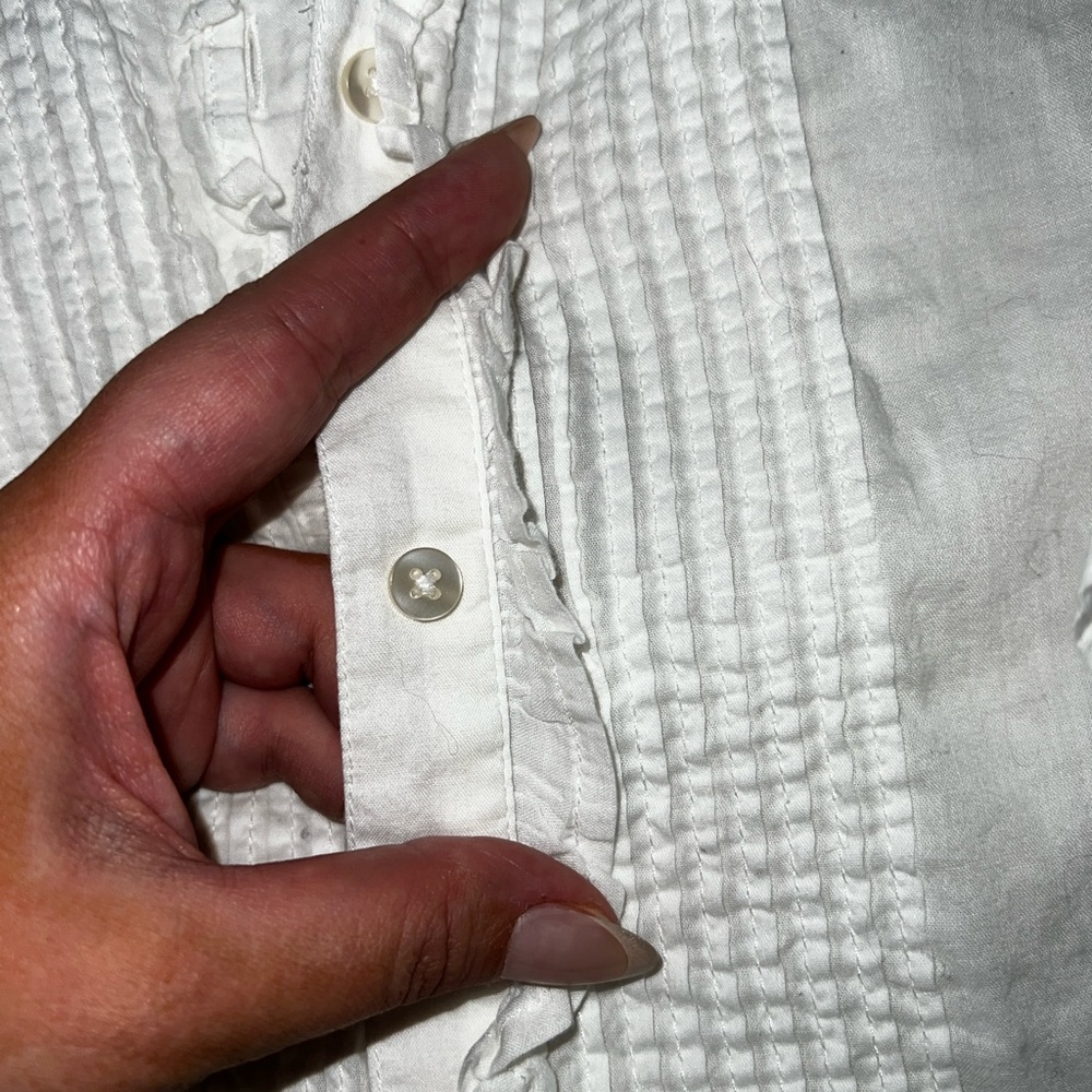 🤍Gap White Ruffle Button-Up Blouse🤍 - Picture 3 of 4